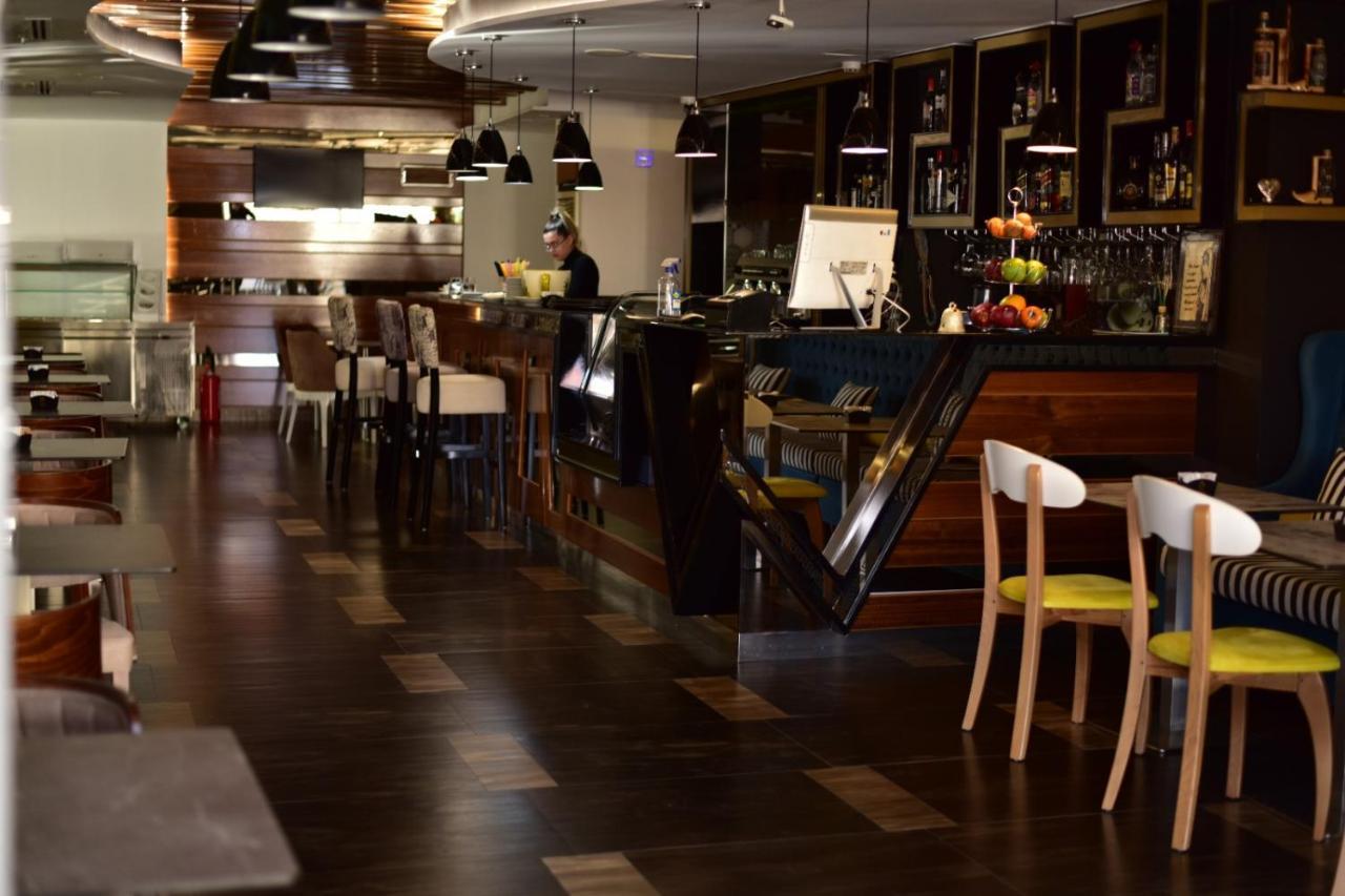 New W Hotel Tirana Bagian luar foto