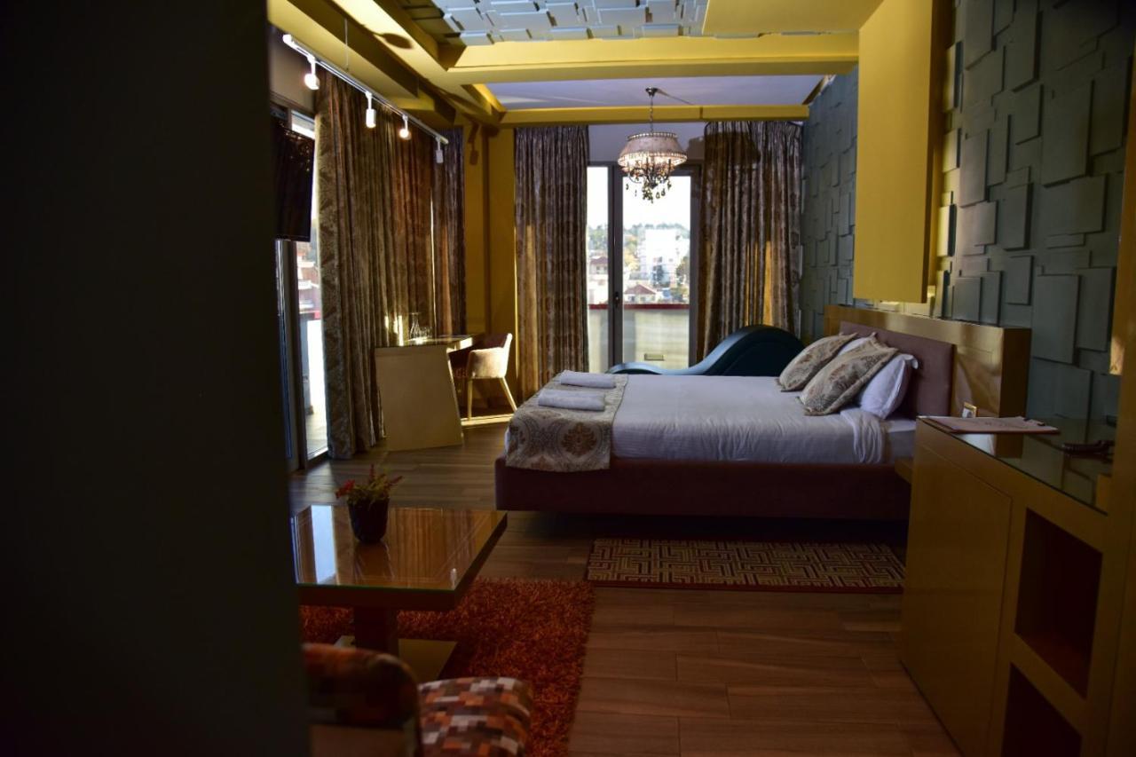 New W Hotel Tirana Bagian luar foto