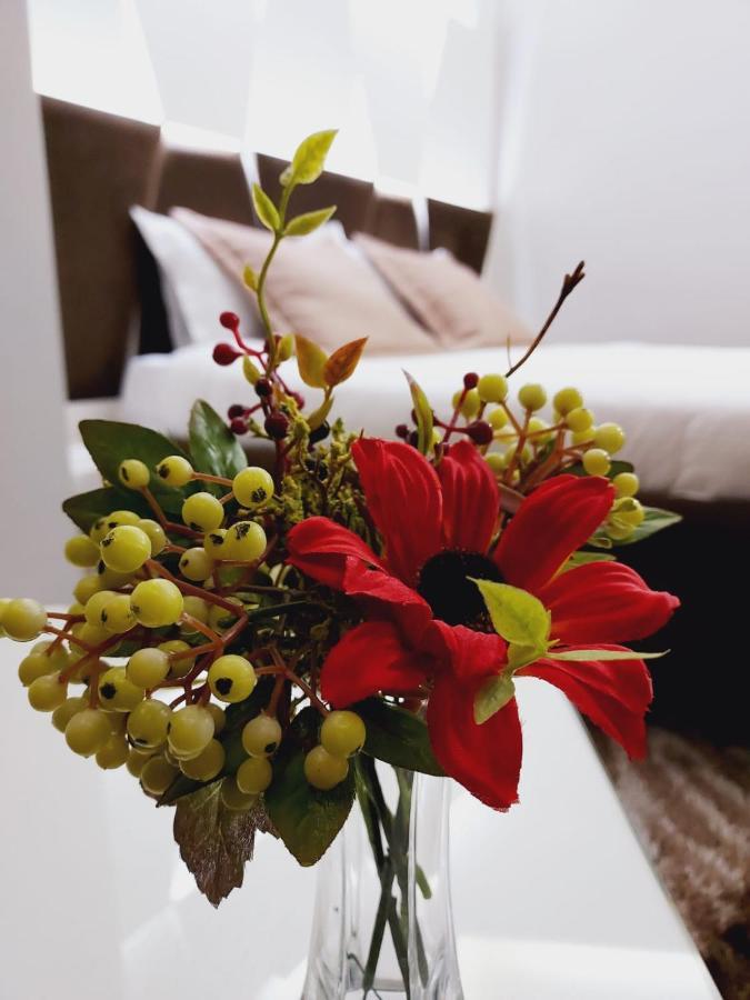 New W Hotel Tirana Bagian luar foto