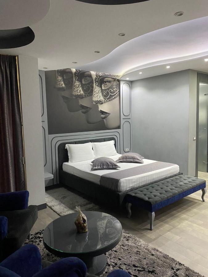 New W Hotel Tirana Bagian luar foto