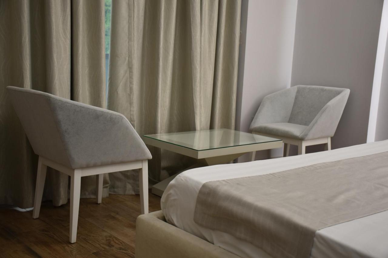 New W Hotel Tirana Bagian luar foto