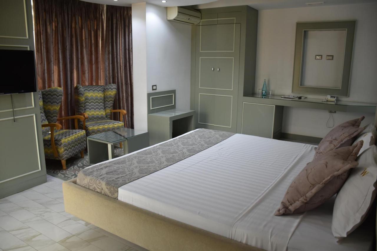 New W Hotel Tirana Bagian luar foto
