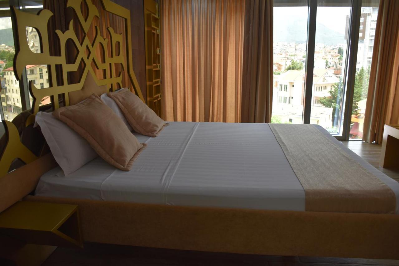 New W Hotel Tirana Bagian luar foto