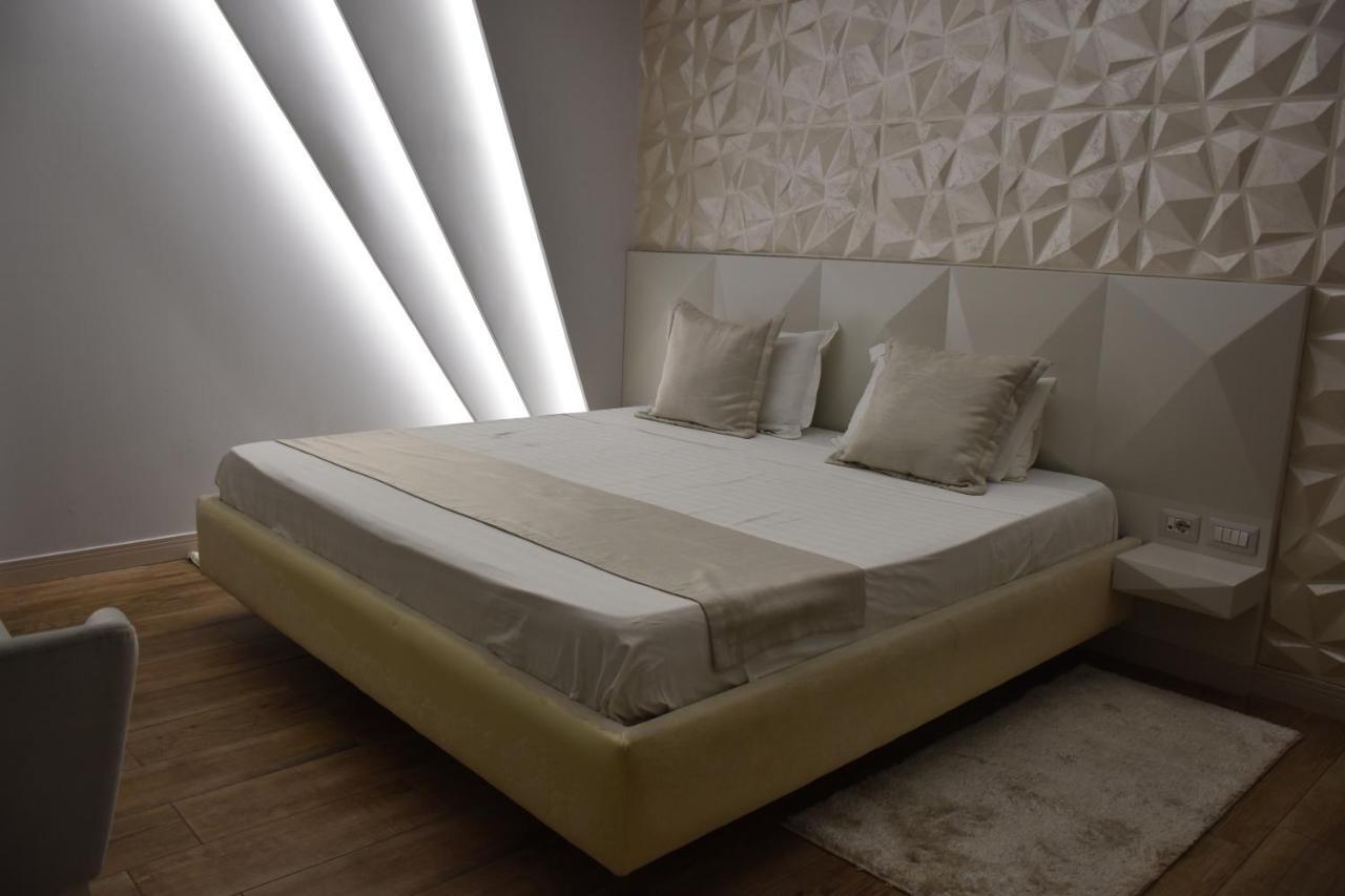 New W Hotel Tirana Bagian luar foto