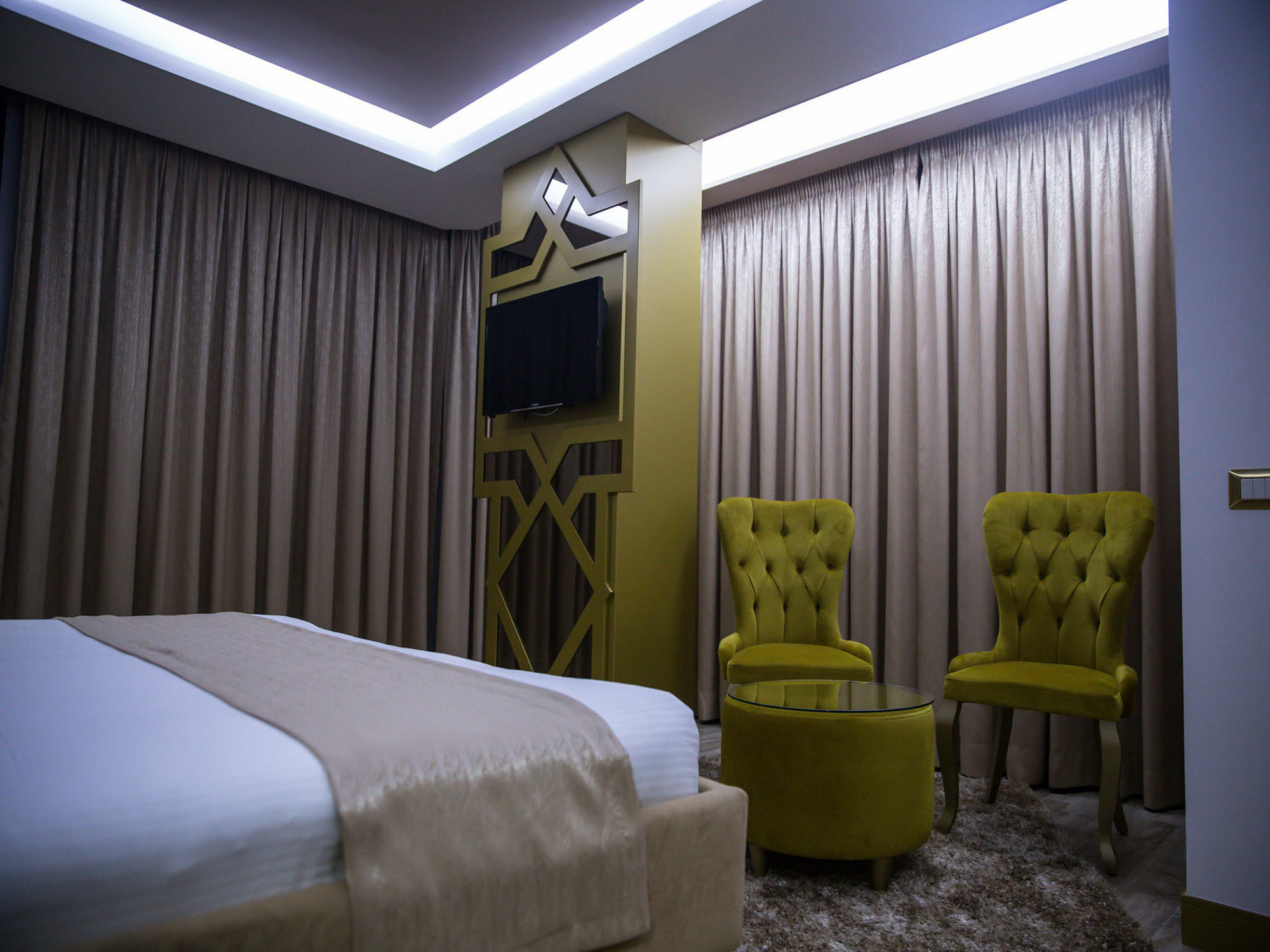 New W Hotel Tirana Bagian luar foto